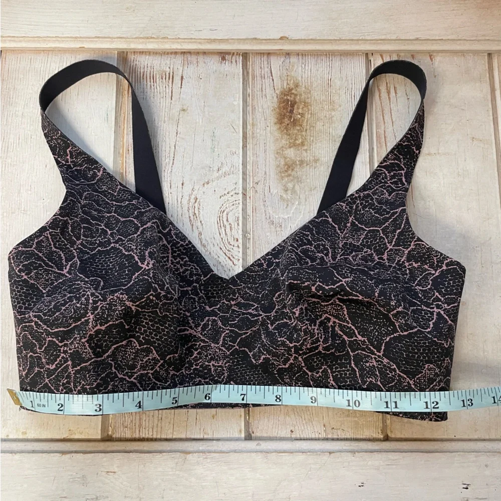 Lululemon Like Nothing Bra